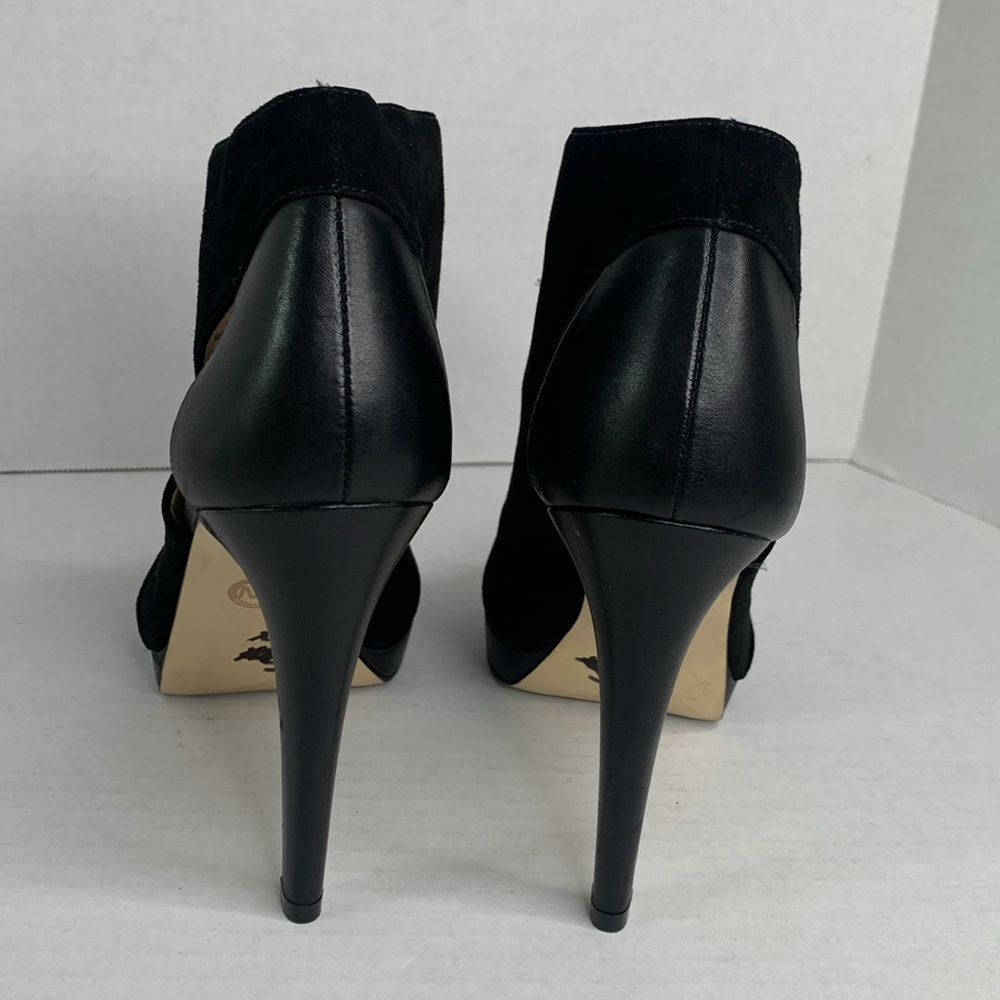 Michael Kors Isabella black suede leather peep toe heeled ankle booties NWOT - Picture 6 of 11